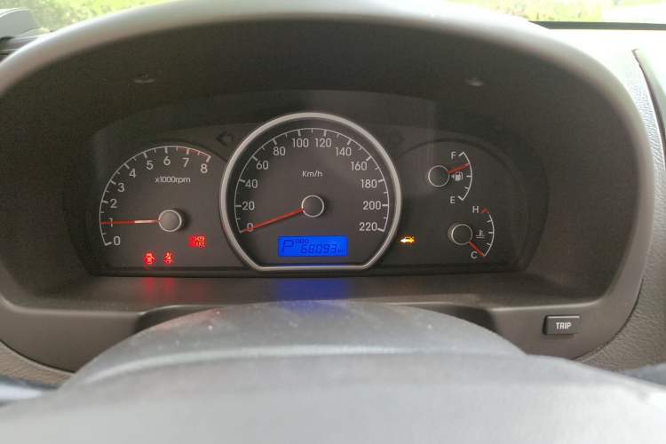 Used Hyundai Celesta 2011 1.6L Automatic Comfort Edition Instrument Cluster