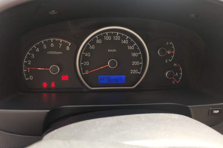 Used Hyundai Celesta 2011 1.6L Automatic Comfort Edition Instrument Cluster