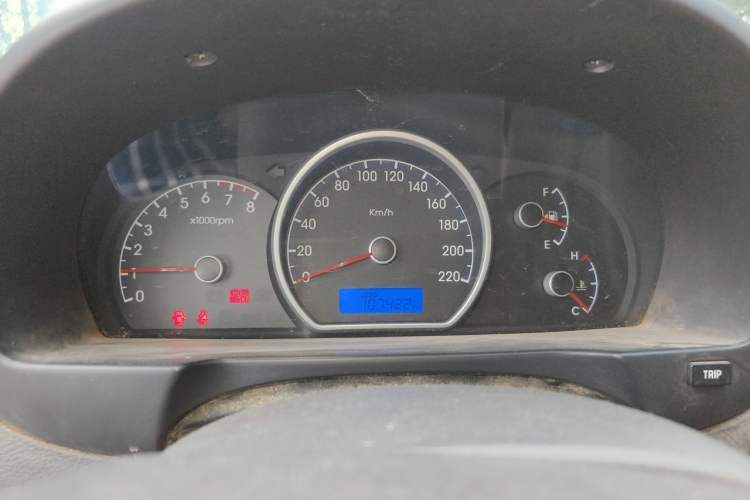 Used Hyundai Celesta 2011 1.6L Manual Comfort Edition Instrument Cluster