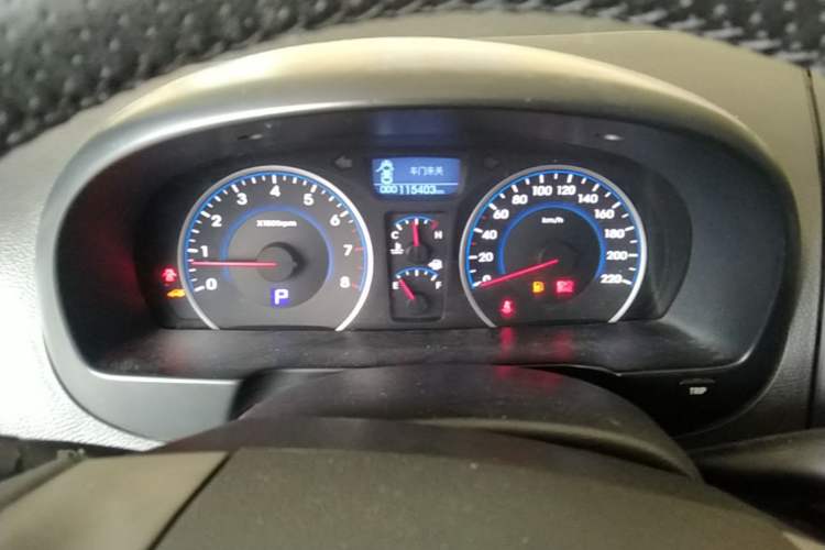 Used Hyundai Celesta 2011 1.6L Automatic Luxury Version Instrument Cluster