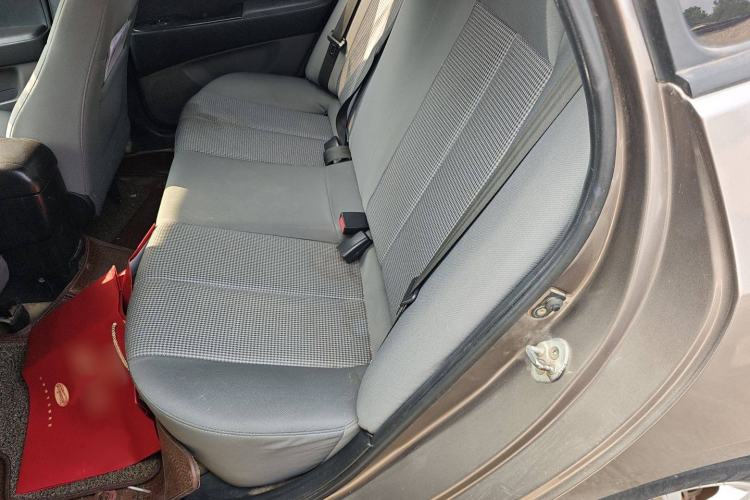 Used Hyundai Celesta 2011 1.6L Manual Comfort Edition Interior 1
