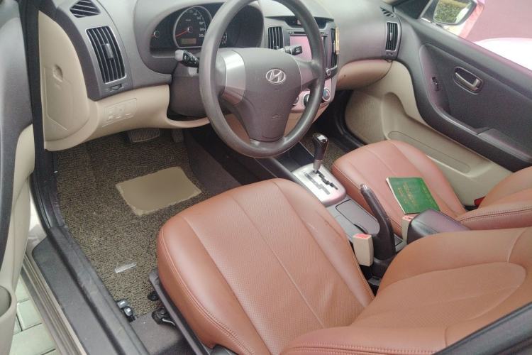 Used Hyundai Celesta 2011 1.6L Automatic Comfort Edition Left Front Seat