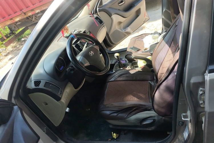 Used Hyundai Celesta 2011 1.6L Manual Comfort Edition Left Front Seat