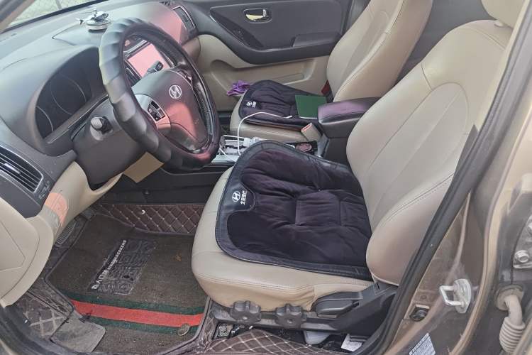 Used Hyundai Celesta 2011 1.6L Automatic Luxury Version Left Front Seat