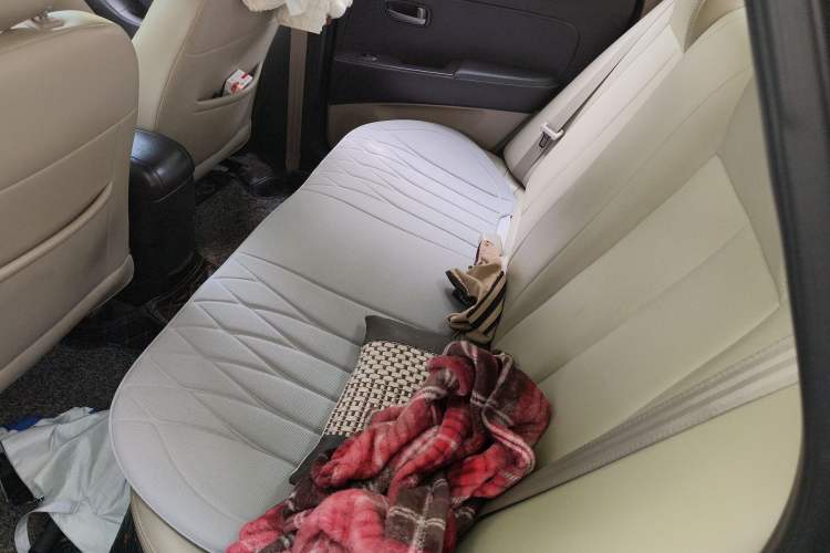 Used Hyundai Celesta 2011 1.6L Automatic Comfort Edition Left Rear Seat