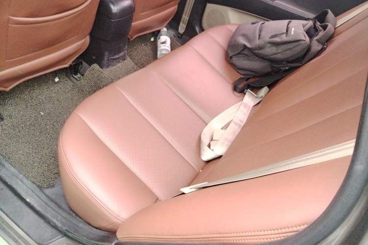 Used Hyundai Celesta 2011 1.6L Automatic Comfort Edition Left Rear Seat