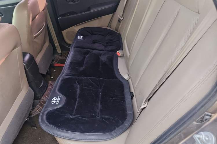 Used Hyundai Celesta 2011 1.6L Automatic Luxury Version Left Rear Seat