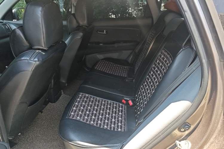 Used Hyundai Celesta 2011 1.6L Automatic Comfort Edition Left Rear Seat