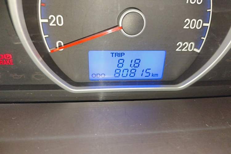 Used Hyundai Celesta 2011 1.6L Manual Luxury Model Odometer Close Up