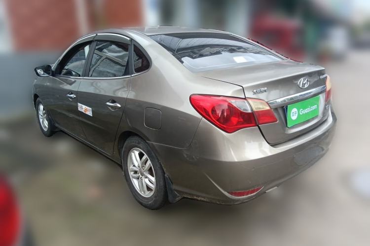 Used Hyundai Celesta 2011 1.6L Manual Luxury Model Rear Left 45 Deg