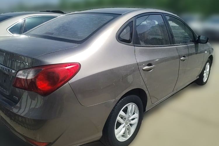 Used Hyundai Celesta 2011 1.6L Manual Comfort Edition Rear Right 45 Deg