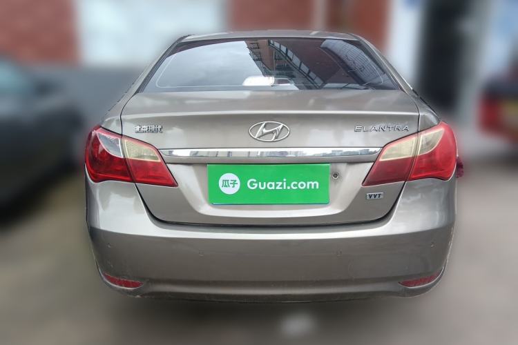 Used Hyundai Celesta 2011 1.6L Manual Luxury Model Rear