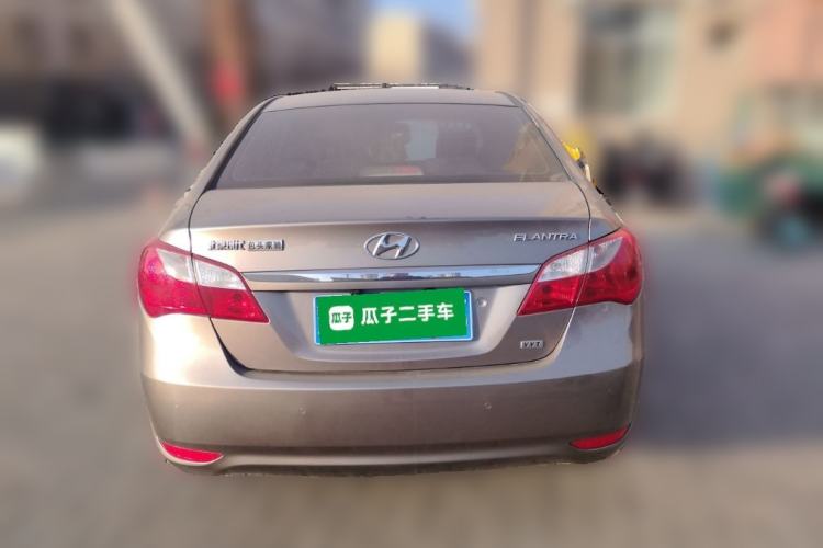 Used Hyundai Celesta 2011 1.6L Manual Luxury Model Rear