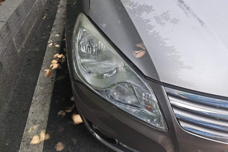 Used Hyundai Celesta 2011 1.6L Automatic Comfort Edition Right Front Headlight