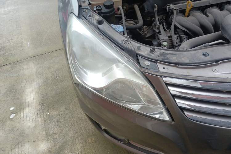 Used Hyundai Celesta 2011 1.6L Manual Luxury Model Right Front Headlight