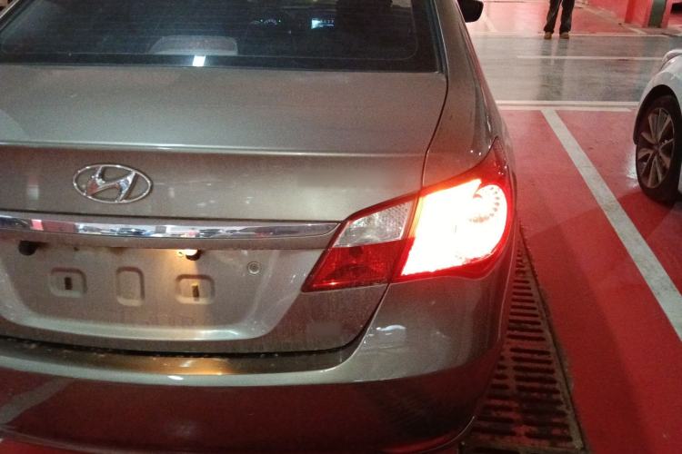 Used Hyundai Celesta 2011 1.6L Automatic Comfort Edition Right Rear Taillight