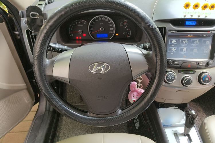 Used Hyundai Celesta 2011 1.6L Automatic Comfort Edition Steering Wheel