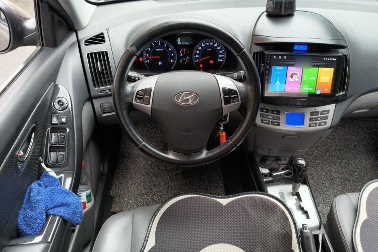 Used Hyundai Celesta 2011 1.6L Automatic Luxury Version Steering Wheel