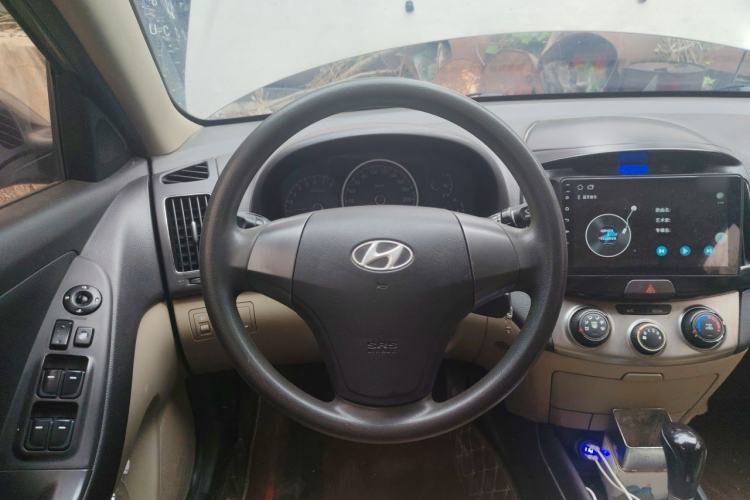 Used Hyundai Celesta 2011 1.6L Automatic Comfort Edition Steering Wheel