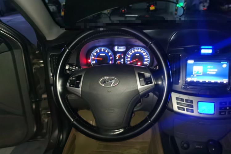 Used Hyundai Celesta 2011 1.6L Automatic Luxury Version Steering Wheel