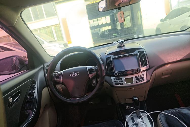 Used Hyundai Celesta 2011 1.6L Automatic Luxury Version Steering Wheel