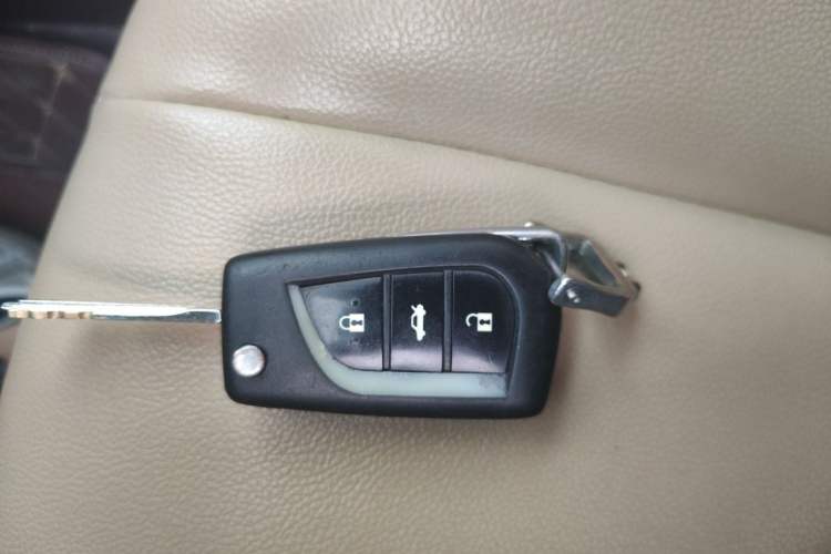 Used Hyundai Celesta 2011 1.6L Automatic Comfort Edition Vehicle Key