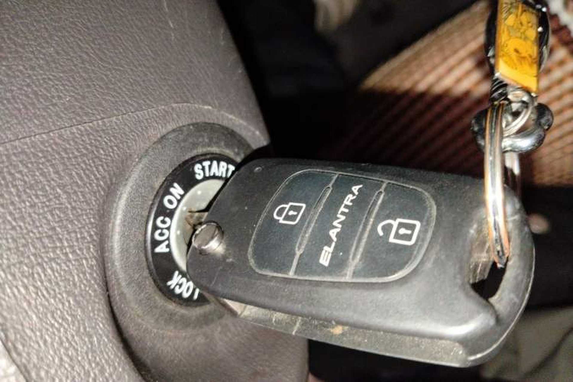 Used Hyundai Celesta 2011 1.6L Automatic Comfort Edition Vehicle Key