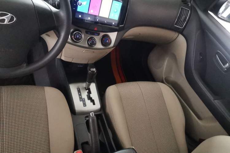 Used Hyundai Celesta 2015 1.6L Automatic Comfort Model Audio And AC Panel