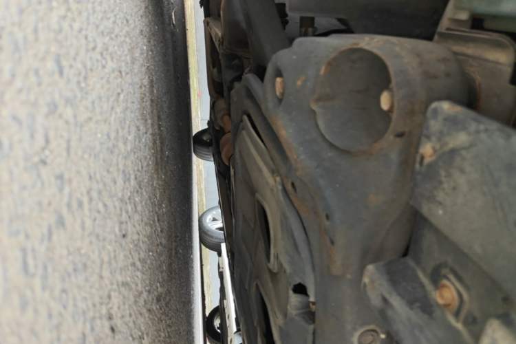 Used Hyundai Celesta 2015 1.6L Manual Comfort Model Chassis Front Right