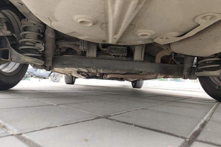 Used Hyundai Celesta 2015 1.6L Manual Comfort Model Chassis Rear