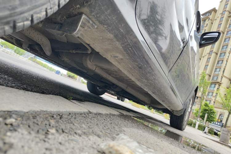 Used Hyundai Celesta 2015 1.6L Manual Comfort Model Chassis Rear Right
