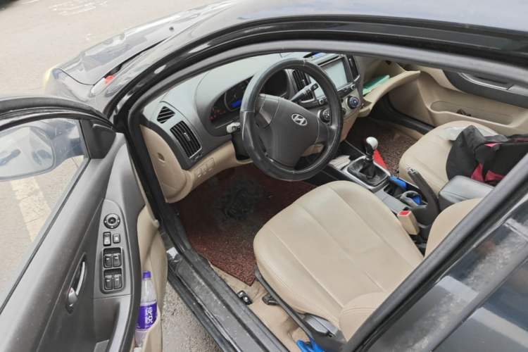 Used Hyundai Celesta 2015 1.6L Manual Comfort Model Driver Seat