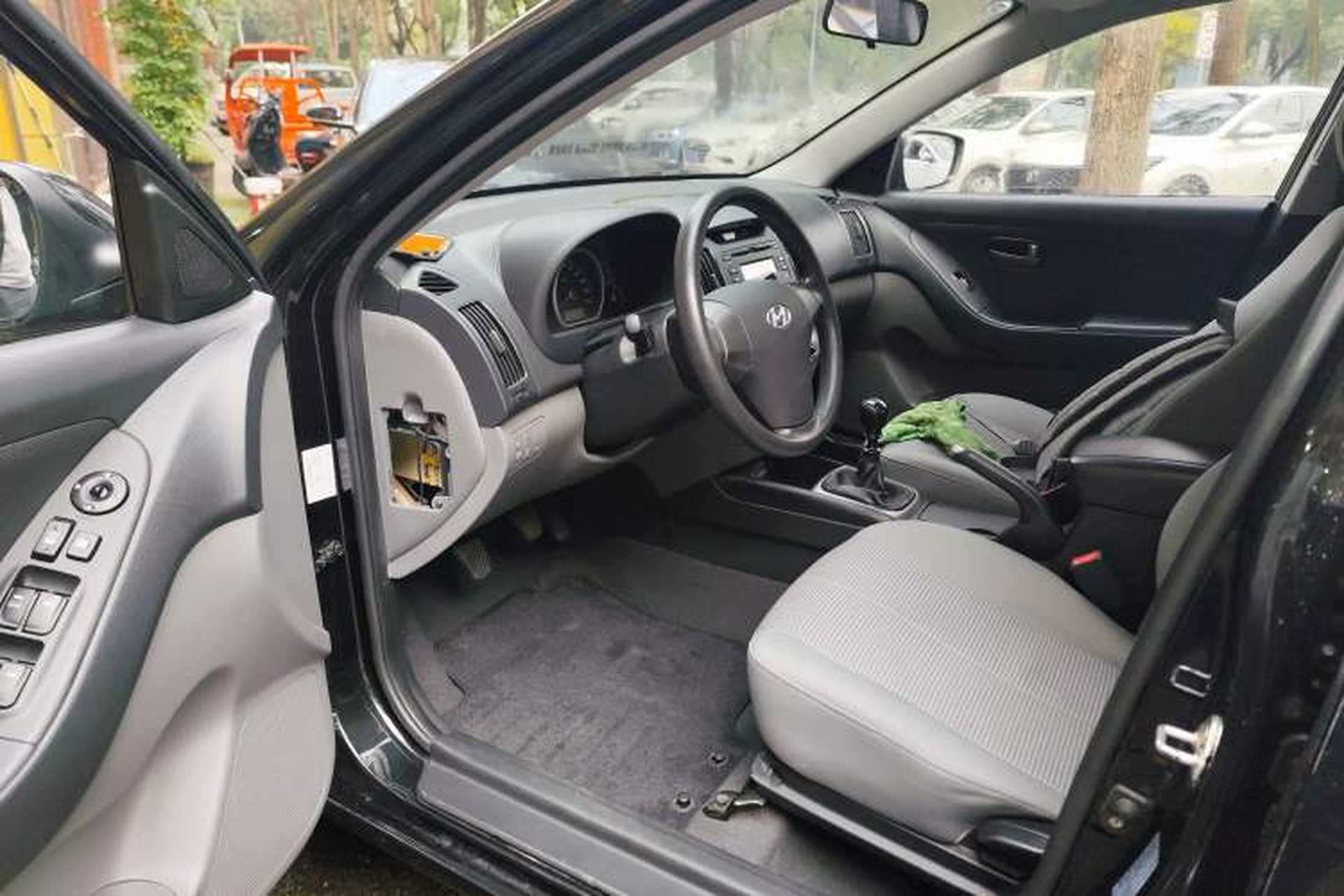 Used Hyundai Celesta 2015 1.6L Manual Comfort Model Driver Seat