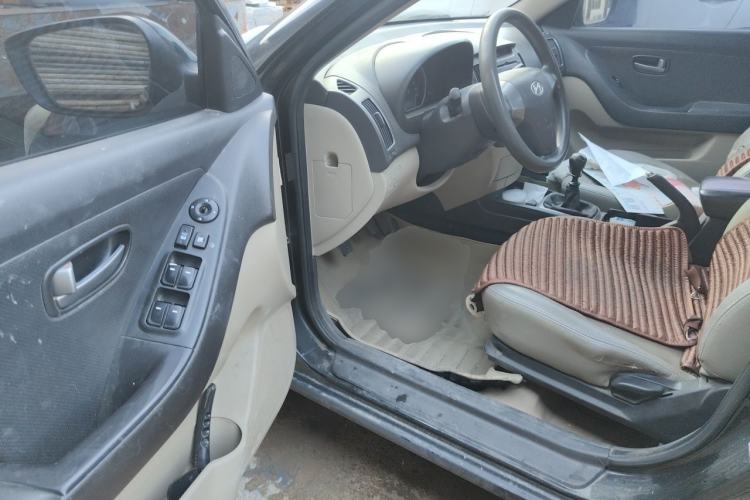 Used Hyundai Celesta 2015 1.6L Manual Comfort Model Driver Seat