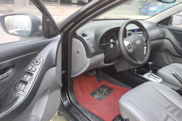 Used Hyundai Celesta 2015 1.6L Automatic Luxury Model Driver Seat