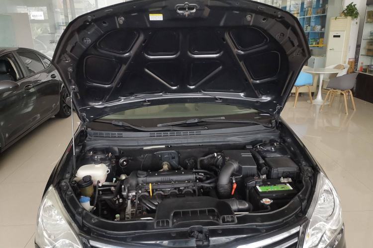 Used Hyundai Celesta 2015 1.6L Automatic Comfort Model Engine Bay