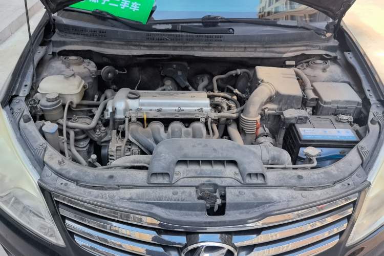 Used Hyundai Celesta 2015 1.6L Automatic Luxury Model Engine Bay