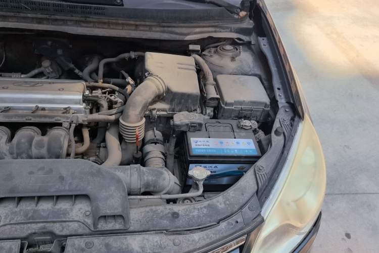 Used Hyundai Celesta 2015 1.6L Automatic Luxury Model Engine Bay Left
