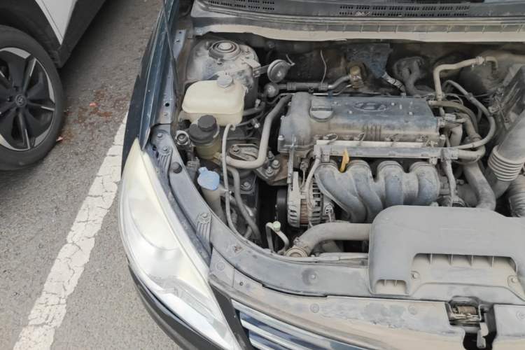 Used Hyundai Celesta 2015 1.6L Manual Comfort Model Engine Bay Right
