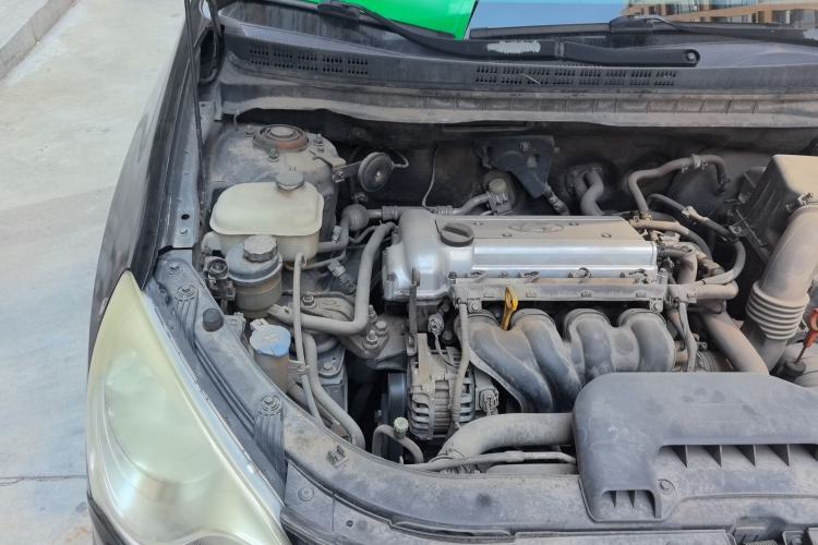 Used Hyundai Celesta 2015 1.6L Automatic Luxury Model Engine Bay Right