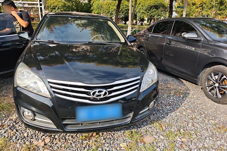 Used Hyundai Celesta 2015 1.6L Automatic Comfort Model Exterior 1