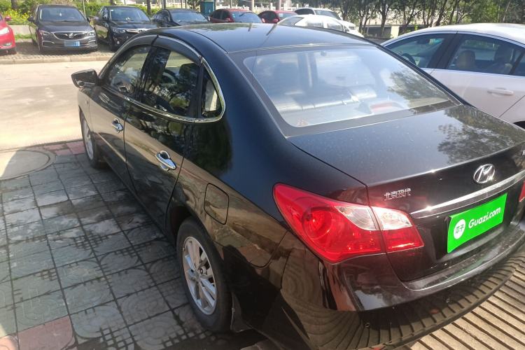 Used Hyundai Celesta 2015 1.6L Automatic Comfort Model Exterior 2