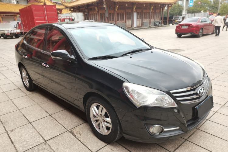 Used Hyundai Celesta 2015 1.6L Automatic Luxury Model Exterior 2
