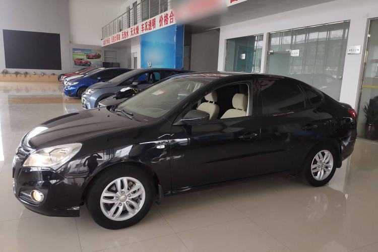 Used Hyundai Celesta 2015 1.6L Automatic Comfort Model Exterior 3