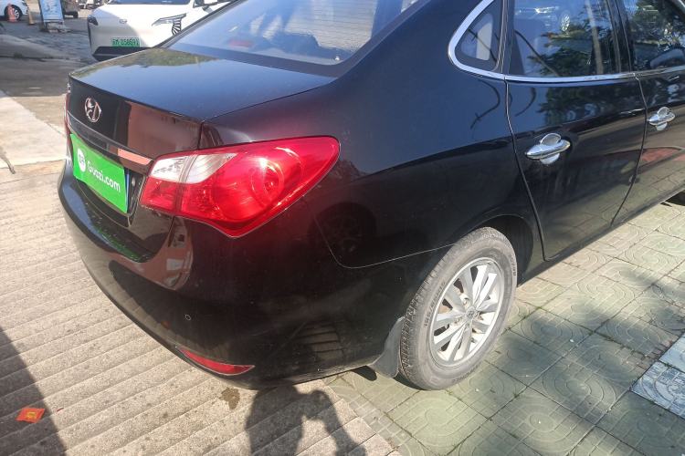 Used Hyundai Celesta 2015 1.6L Automatic Comfort Model Exterior 3
