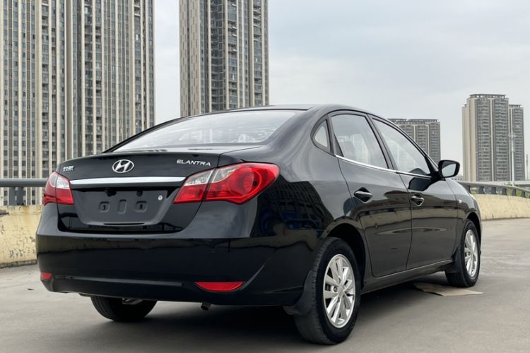 Used Hyundai Celesta 2015 1.6L Automatic Comfort Model Exterior 5