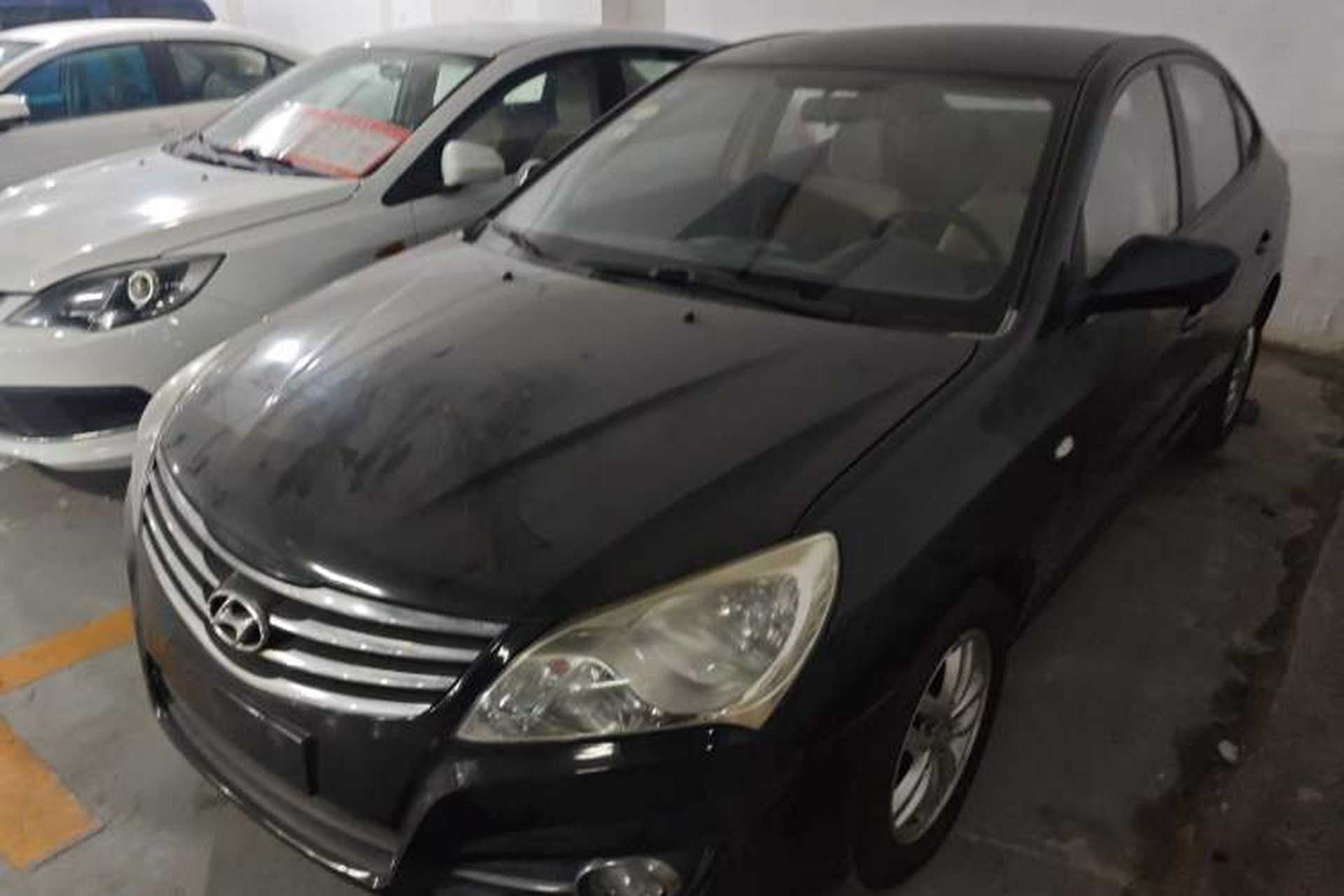 Used Hyundai Celesta 2015 1.6L Manual Comfort Model Front Left 45 Deg