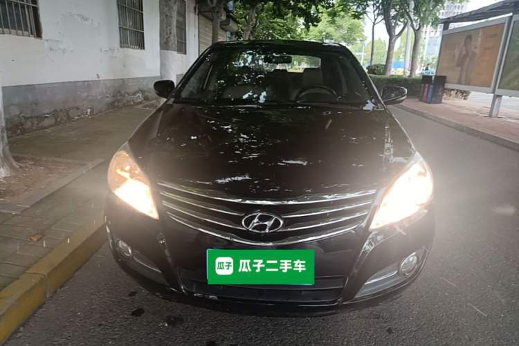 Used Hyundai Celesta 2015 1.6L Automatic Luxury Model Front