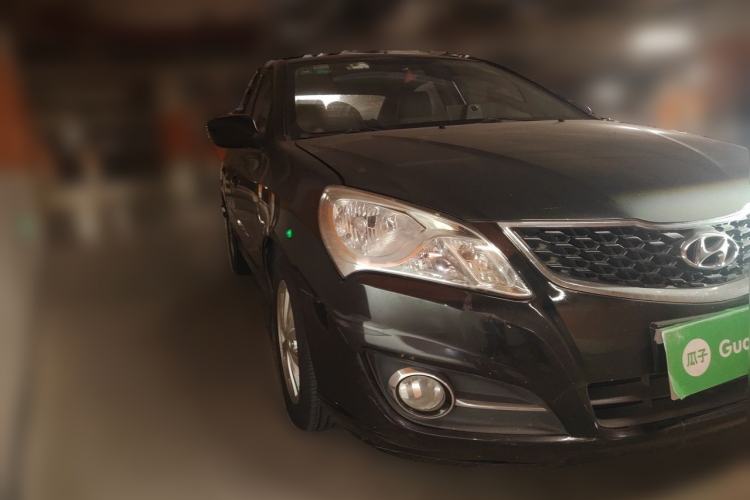 Used Hyundai Celesta 2015 1.6L Automatic Comfort Model Front Right 45 Deg