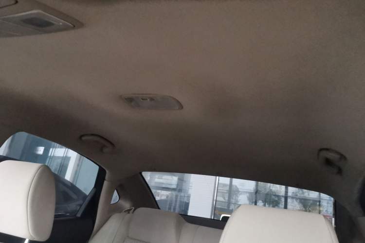 Used Hyundai Celesta 2015 1.6L Automatic Comfort Model Headliner